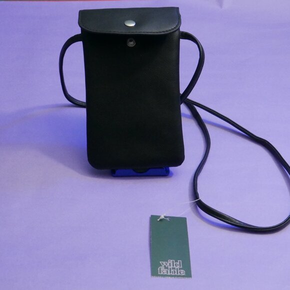 Wild Fable Women's Small Black Crossbody Purse - Picture 2 of 2